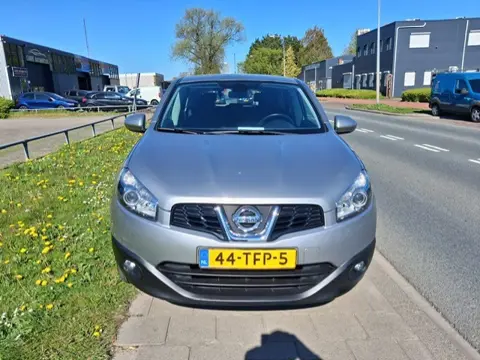 Nissan QASHQAI 1.6 Acenta -Met nieuwe APK mogelijk.