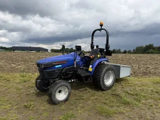 Farmtrac FT26 HST minitractor DEMO 2026 38 uur incl grondbak
