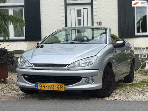 Peugeot 206 CC 2.0-16V|Cabrio|Leder|Nieuwe APK|