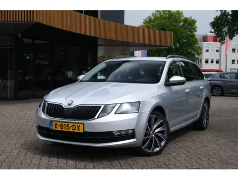 Skoda Octavia Combi 1.0 TSI Greentech Business Edition|Rijklaar!|Trekhaak|Stoelverwarming|Carplay/An