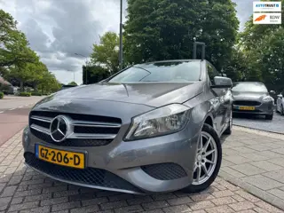 Mercedes-Benz A-klasse 180 Automaat A-C Elek Pakket Navi Pdc Lmv