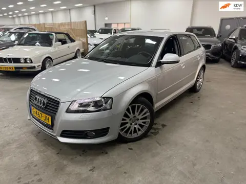 Audi A3 Sportback 1.4 TFSI S-edition / NIEUWE KETTING-SET / NETTE AUTO / RIJDT SCHAKELT GOED