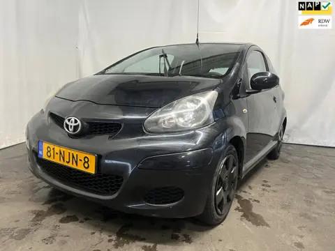 Toyota Aygo 1.0-12V Comfort - AUTOMAAT - Schade