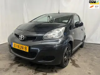 Toyota Aygo 1.0-12V Comfort - AUTOMAAT - Schade