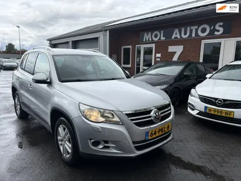 Volkswagen Tiguan 2.0 TSI Sport&Style 4Motion APK 03-27