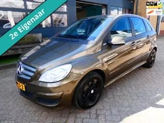 Mercedes-Benz B-klasse 180 116pk 2e eig. Airco Cruise PDC Trekhaak 1300kg.