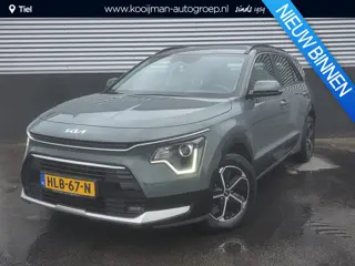 Kia Niro 1.6 GDi Hybrid DynamicLine Navigatie, Smart Key, Parkeersensoren voor + achter, Achteruitri