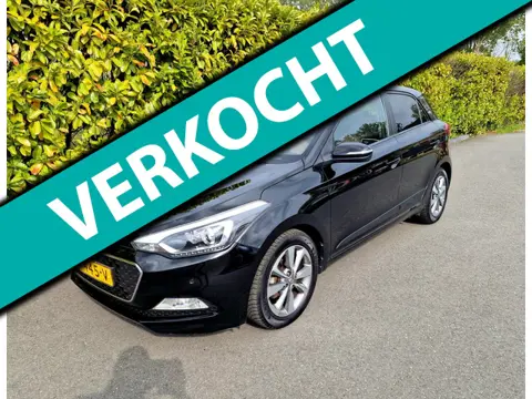 Hyundai I20 1.2 Zeer luxe uitvoering Clima Pannodak