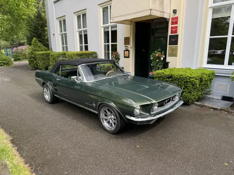 Ford Mustang Convertible, volledig gerestaureerd (bj 1967)