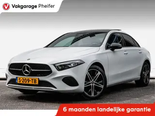 Mercedes-Benz A-Klasse 250 e Luxury Line Panoramadak/ Trekhaak/ Leer/ Stoelverwarming