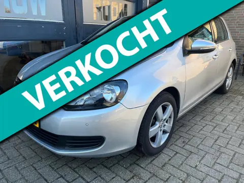 Volkswagen Golf 1.4 Easyline, Nieuwe distributieriem