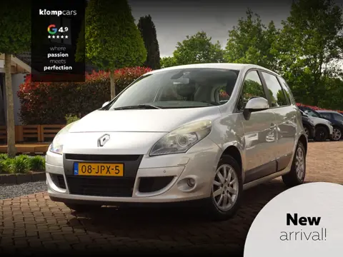 Renault Scénic 2.0 Expression | Trekhaak | Automaat | Keyless | Climate | Cruise | ALL-SEASON!