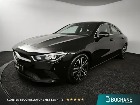 Mercedes-Benz CLA-klasse 180 Business Line NAVIGATIE | ACHTERUITRIJCAMERA | PARKEERSENSOREN