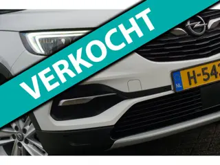 Opel Grandland X 1.2 Turbo Business Executive - Summit White - Panorama/Carplay/Clima