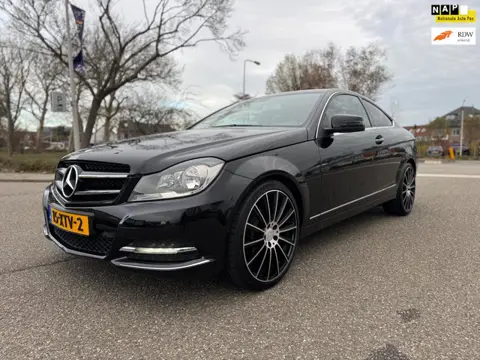Mercedes-Benz C-klasse Coupé 180 Ambition / airco / cruise.control / leder / pdc / elek.pakket / lmv