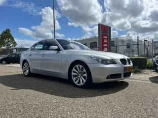 BMW 5-serie 520i | Carplay | Elek. Schuif-/Kanteldak | Xenon | Cruise Control | Parkeersensoren voor