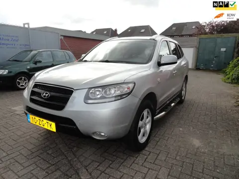 Hyundai Santa Fe 2.7i AUT V6 4WD Style LEER NAVI