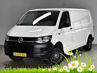Volkswagen Transporter 2.0 TDI L2H2 Trendline /Trekhaak! /3-Zitplaatsen /Zij-schuifdeur rechts /18"L