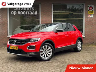 Volkswagen T-Roc 1.5 TSI Sport Business R Line | Carplay Apple | Trekhaak | Stoelverwarming | Cruise