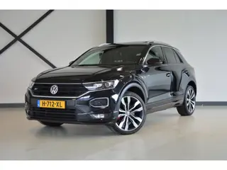 Volkswagen T-Roc 1.5 TSI Sport Business R Line|Panorama dak|Trekhaak afneembaar|Stoelverwarming|Carp