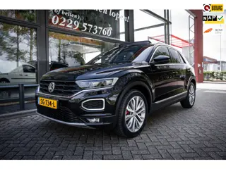 Volkswagen T-Roc 1.5 TSI 150pk Sport |LED | Panoramadak | Camera | Leder | Virtual cockpit | Navi | 