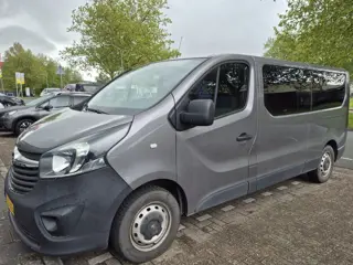 Opel Vivaro Combi BWJ 11-2015 | 1.6 CDTI L2H1 9 PERSOONS | TREKHAAK | AIRCO | NAVI | PDC | CRUISE | 
