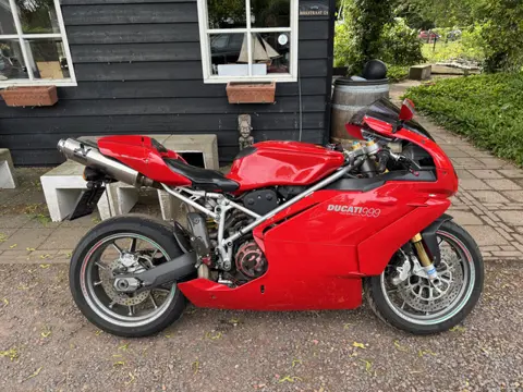 Ducati 999 S Bip/Mono FULL.AKRAPOVIC (bj 2007)