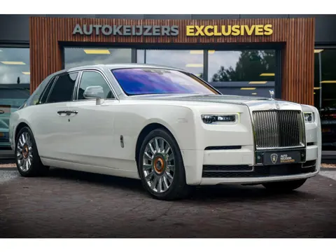 Rolls-Royce Phantom 6.7 V12 Starlight Headliner Rear Theatre Individual Rear Seats 22-Inch Polished 