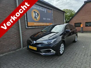 Toyota Auris Touring Sports 1.8 Hybrid Executive (bj 2018)