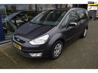 Ford Galaxy 2.0-16V Trend 7 persoons