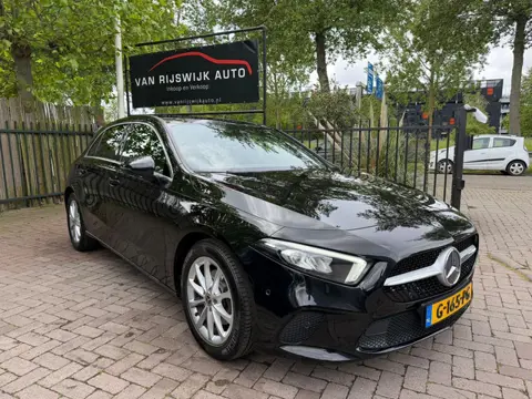 Mercedes-Benz A-klasse 200 Business Solution 11590NETTO Leder Nav Pdc Cruise-con