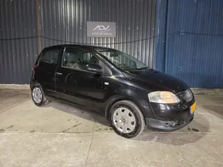 Volkswagen Fox 1.2 Trendline - LAGE KILOMETERS - RIJD SCHAKELD GOED!
