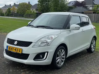 SUZUKI SWIFT 1.2 Exclusive EASSS/ ECC/ Cruise/ Keyless/ LM/ LED/ Stoelverwarming/ Privacy