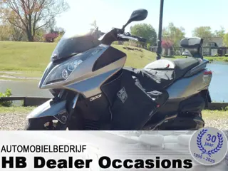 Kymco 300i Downtown ABS-16000 km !!!!! (bj 2012, automaat)