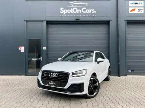 Audi Q2 40 TFSI quattro 2x S-Line PANO ACC CAMERA KEYLESS