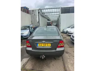 Toyota Corolla 1.6 VVT-i Linea Terra