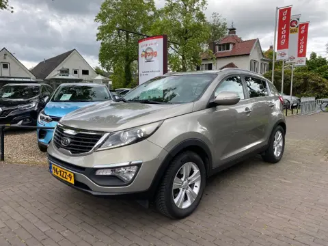KIA SPORTAGE 1.6 GDI X-ECUTIVE PLUS PACK / AIRCO-ECC / CRUISE CTR. / TREKHAAK AFN. / PDC / LED / 17'' LM-VELGEN
