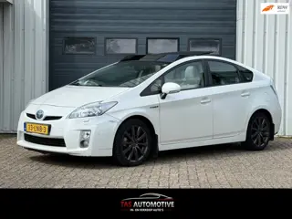 Toyota Prius 1.8 Executive PANO / NAVI / CRUISE / LEER