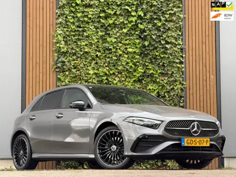 Mercedes-Benz A-klasse 250 e Star Edition AMG|PANO|HEAD UP|BURMESTER|GEHEUGEN|ELEKTRISCHE VERSTELBAA