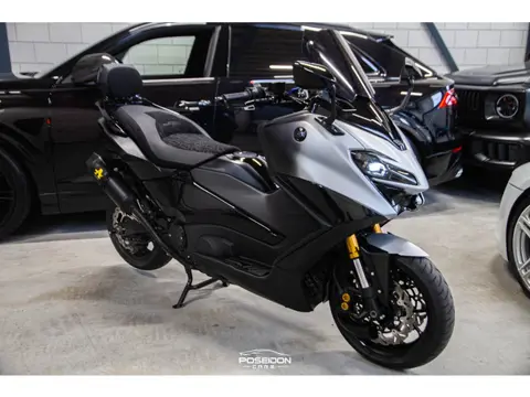 Yamaha TMAX 560 CUSTOM