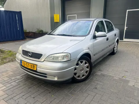 Opel Astra 1.6-16V GL 95.855KM Automaat