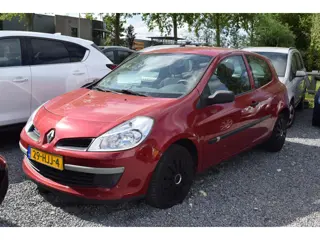 Renault Clio 1.2-16V Expression Airco Km 158.000!!