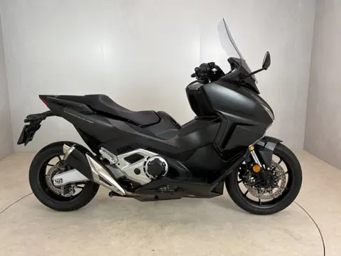 Honda FORZA 750 (bj 2023)