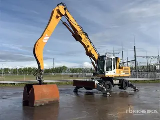 Liebherr A924B (bj 2004)