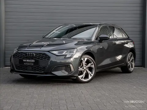 Audi A3 Sportback 40 TFSI e Sport 18" ACC Camera Stoelverw. Manhatten BTW