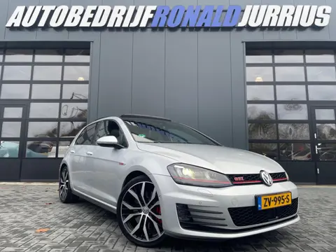 Volkswagen Golf 2.0 TSI GTI Performance Panoramadak/Adaptive-Cruise/Xenon/Leder/Originele echte GTI/