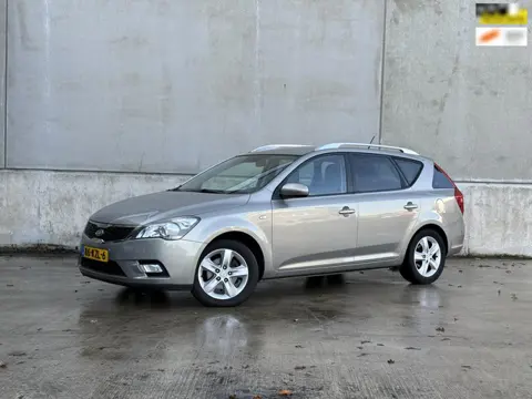 Kia Cee'd 1.4 CVVT X-ecutive, Airco, APK, Bluetooth