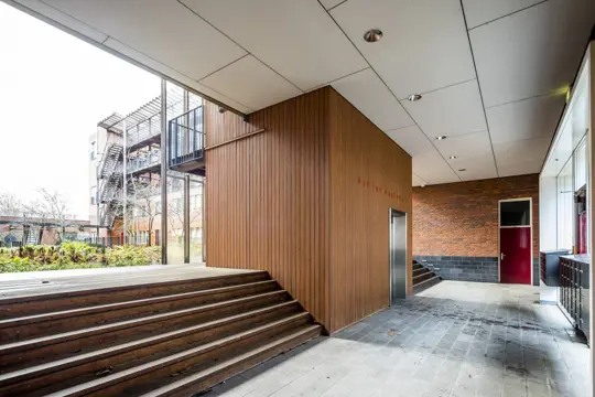 Woning aan de Theodoor van Hoytemastraat te Amsterdam