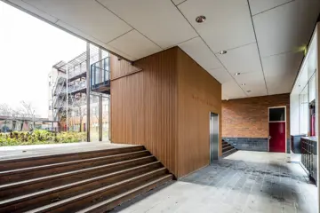Woning aan de Theodoor van Hoytemastraat te Amsterdam
