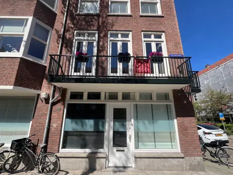 Woning aan de Aalsmeerweg te Amsterdam